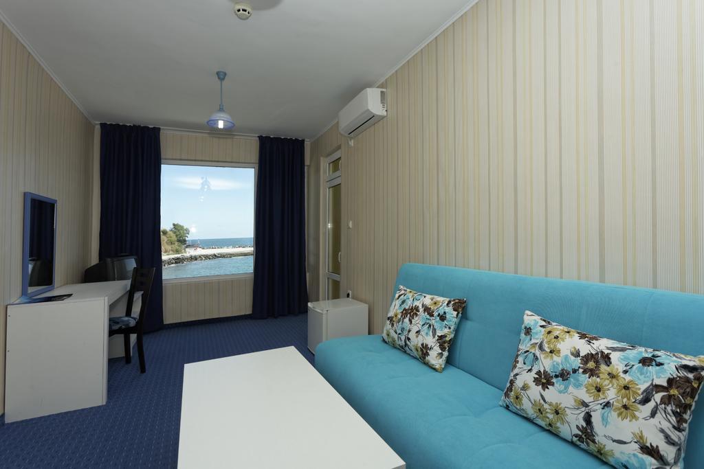 Hotel Marina Kiten Szoba fotó