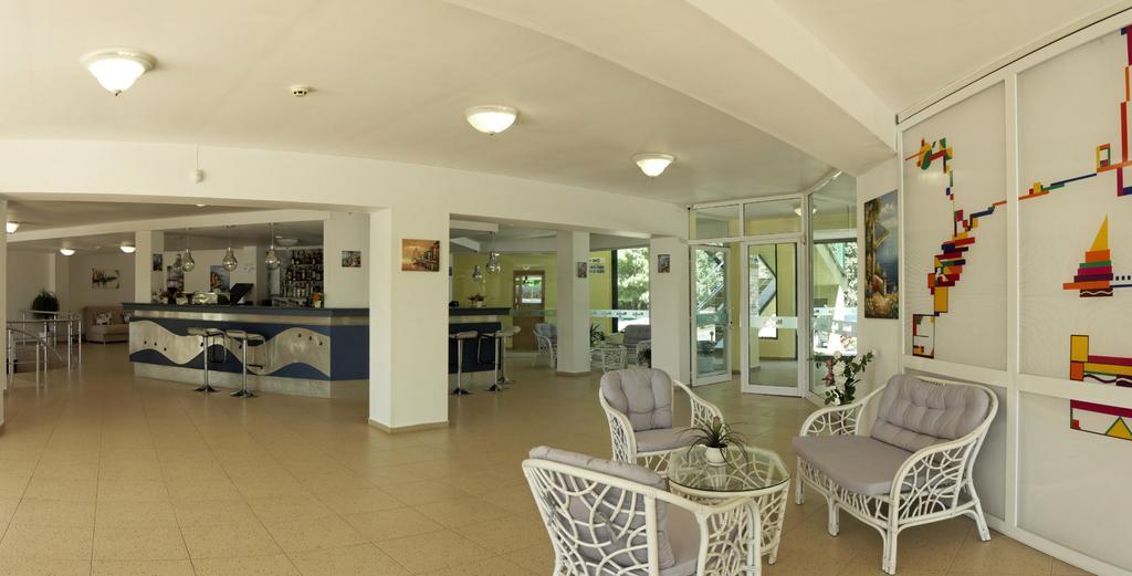 Hotel Marina Kiten Kültér fotó