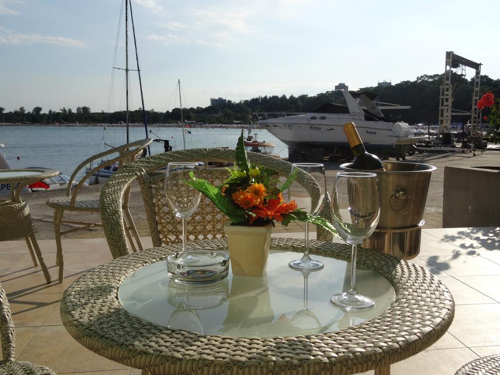 Hotel Marina Kiten Kültér fotó