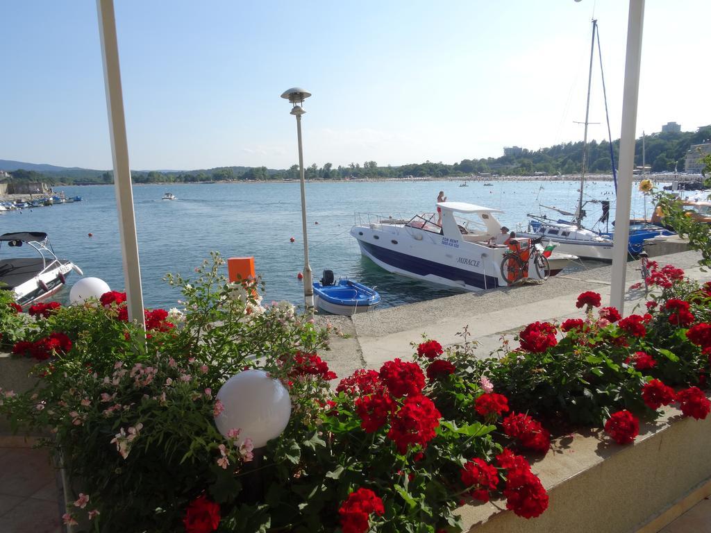 Hotel Marina Kiten Kültér fotó