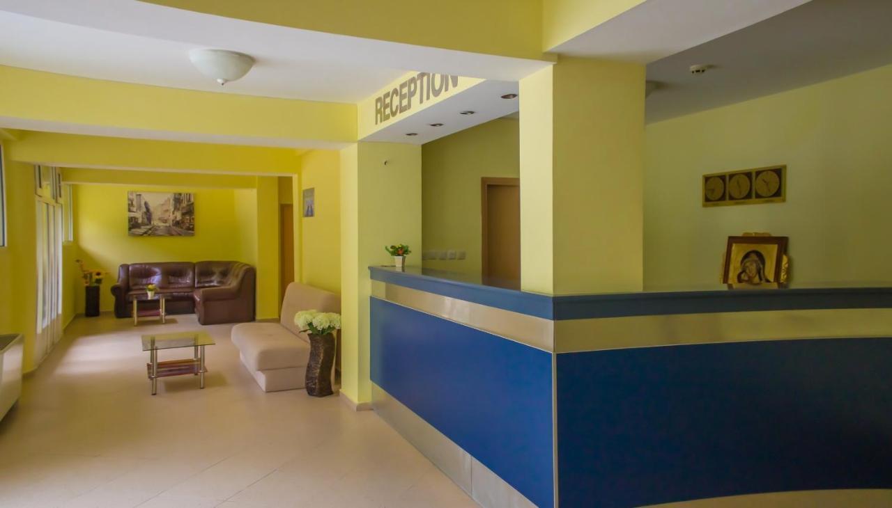 Hotel Marina Kiten Kültér fotó