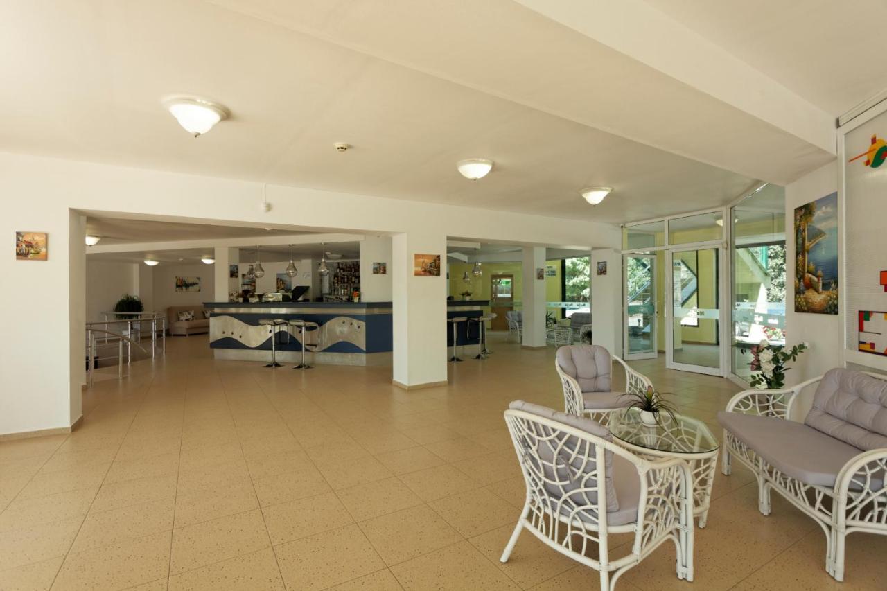 Hotel Marina Kiten Kültér fotó
